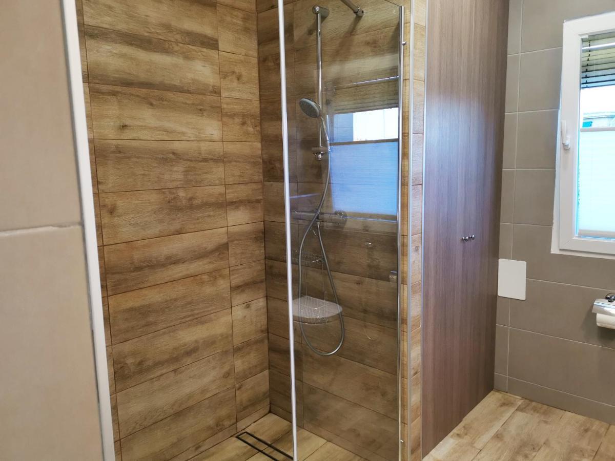 Sunnyspainholidays Apartments Málaga Eksteriør bilde
