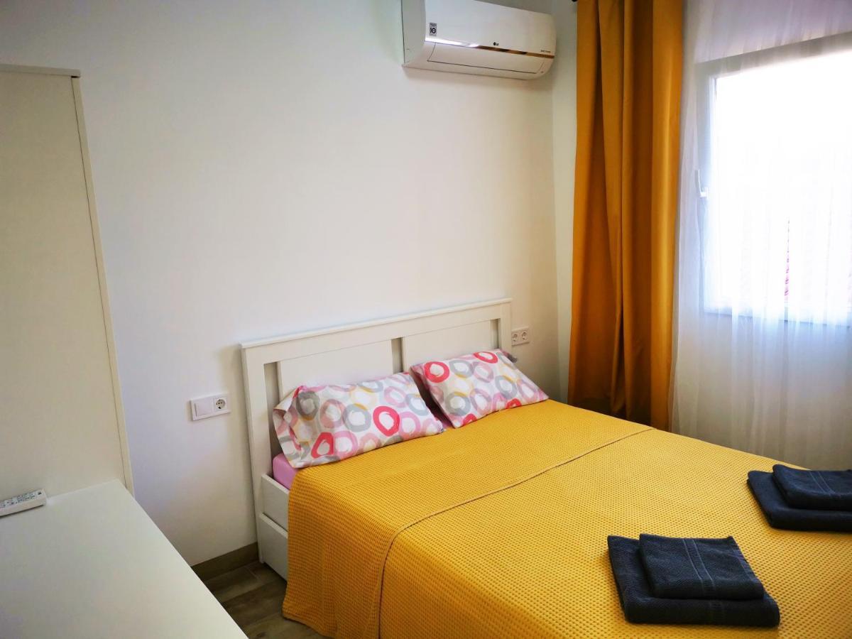 Sunnyspainholidays Apartments Málaga Eksteriør bilde